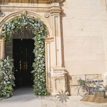 decoracion entrada iglesia bodas